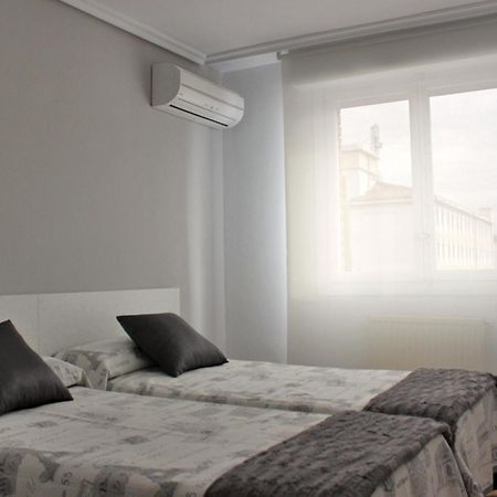 Pension Mayte Памплона Экстерьер фото